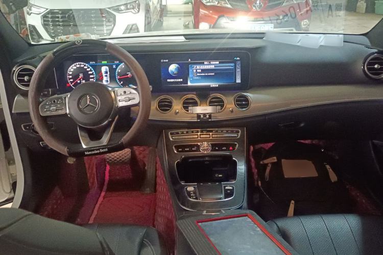 Used Mercedes-Benz E-Class 2019 E 260 Sport Edition Center Console
