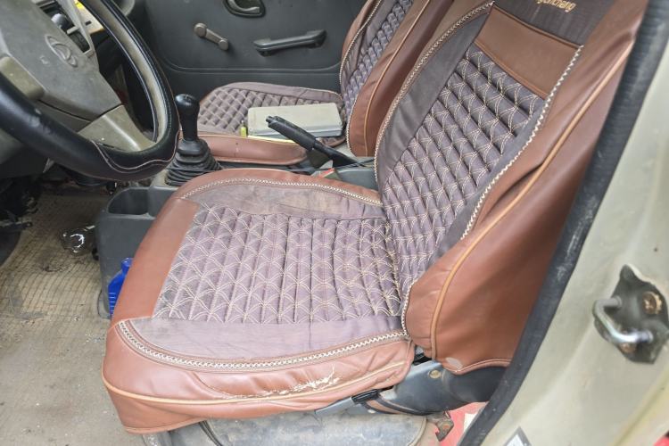 Used CHANGAN KAICHENG Star 2009 1.0L-SC6363B-JL465Q Left Front Seat