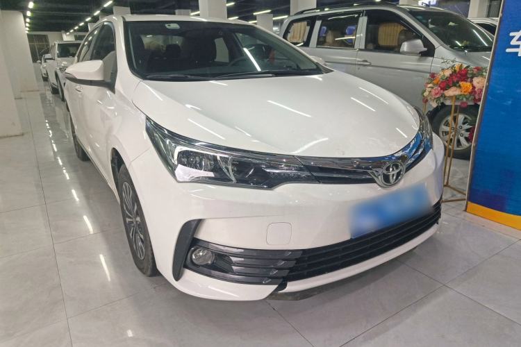 Used Toyota Corolla 2017 Revised Version 1.2T S-CVT GL-i Front Right 45 Deg