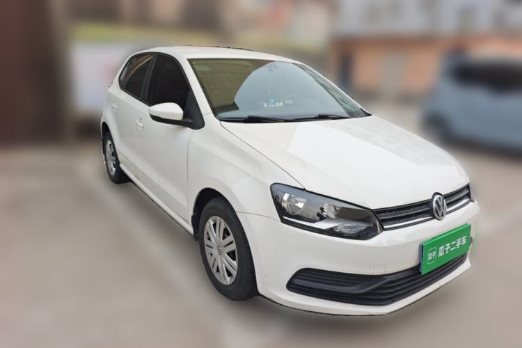 Used Volkswagen Polo 2016 1.4L Automatic Trendy Model Front Right 45 Deg