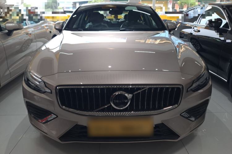 Used Volvo S60 2026 Model B4 Zhiyuan Luxury Edition
