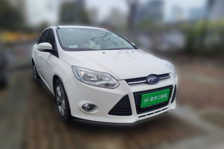 Used Ford Focus 2012 Sedan 1.6L Automatic Fashion Edition