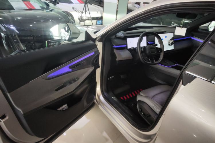 Used Lynk & Co 08 EM-P 2023 120km Long-Range Halo Driver Seat