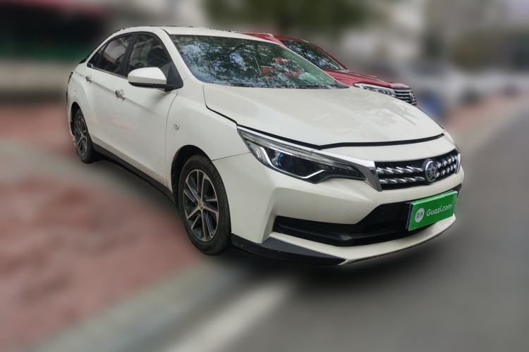 Used Venucia D60 2019 100 000-Yuan Glory 1.6L XE CVT Chenxiang Edition China VI Standard