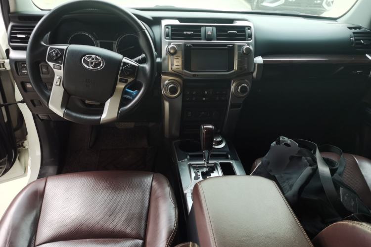Used Toyota 4Runner  Center Console
