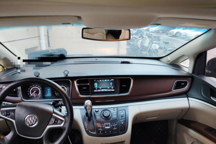 Used Buick GL8 2017 25S Luxury Version China V Standard Center Console