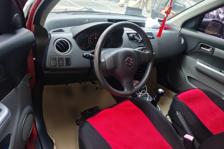 Used Suzuki Swift 2014 1.5L Manual Fashion Edition
