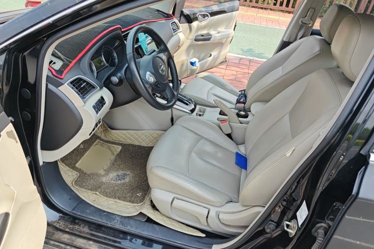 Used Nissan Sylphy 2016 1.6 XL CVT Deluxe Edition Left Front Seat