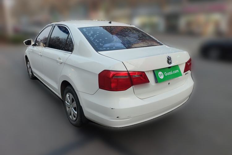 Used Volkswagen Jetta 2015 Value Edition 1.6L Manual Fashionable Style
