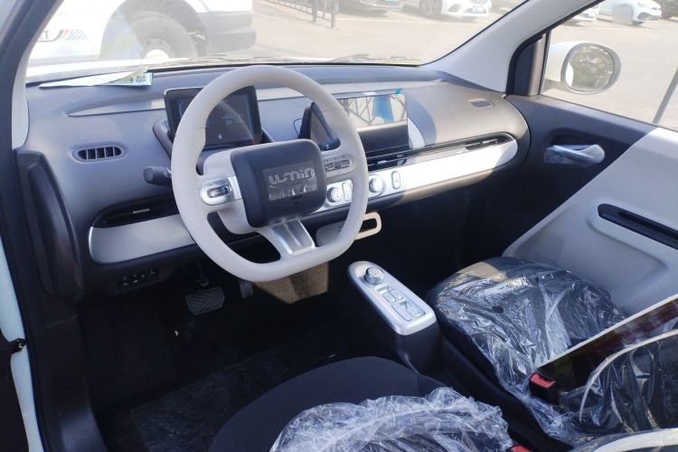 Used CHANGAN NEVO Lumin 2026 Model Treasure Edition 205km Passionate Beige Ningde
