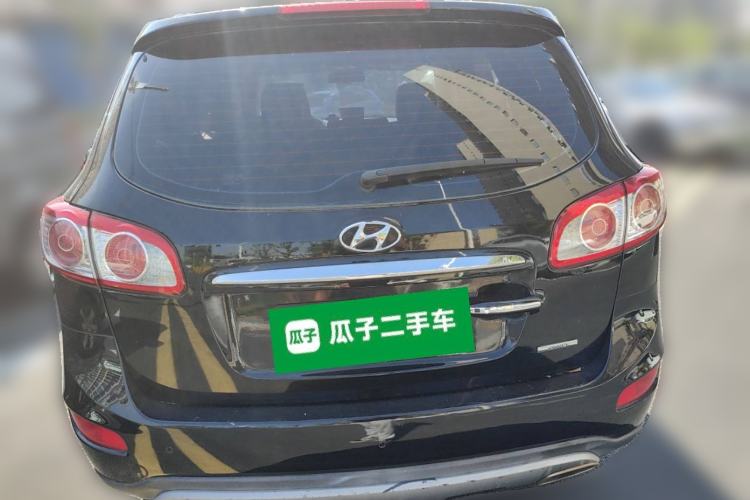 Used Hyundai Santa Fe Classic 2012 2.4 Luxury Edition 7-Seater Four-Wheel Drive