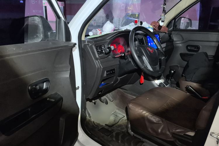 Used Wuling Hongguang V 2022 1.5L Enjoy Edition Electric-Powered LAR Driver Seat
