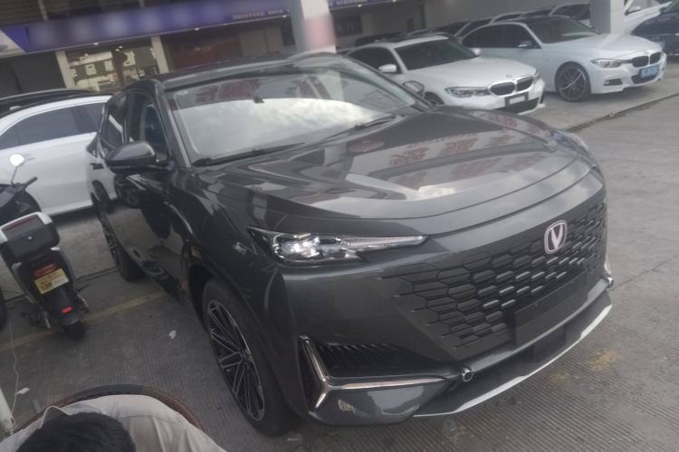 Used Changan UNI-K iDD 2024 ZhiDian iDD 1.5T 135km Smart Leading Model