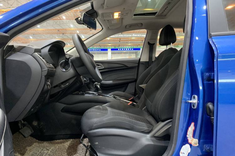 Used Roewe i5 2019 1.5L Automatic 4G Connected Langyue Edition