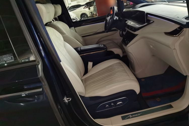 Used Buick GL8 2020 Avenir Avia Four-Seat Luxury Edition