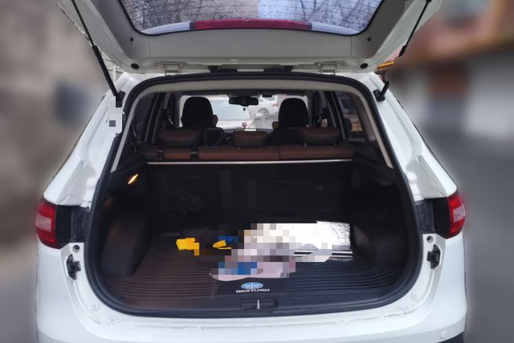 Used FAW Senya R7 2016 1.6L Manual Luxury Version Trunk