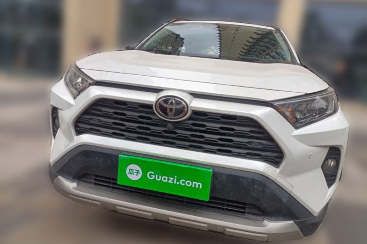 Used Toyota RAV4 2022 2.0L CVT 4x4 Style Plus Edition