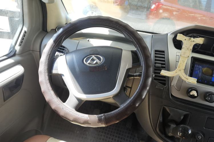 Used SAIC MAXUS Xintu V80 
