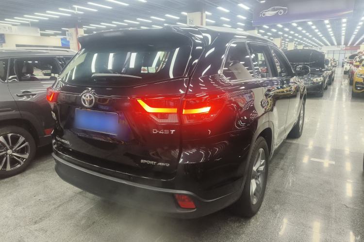 Used Toyota Highlander 2018 2.0T Four-Wheel Drive Luxury Edition 7 Seats China V Emission Standard
