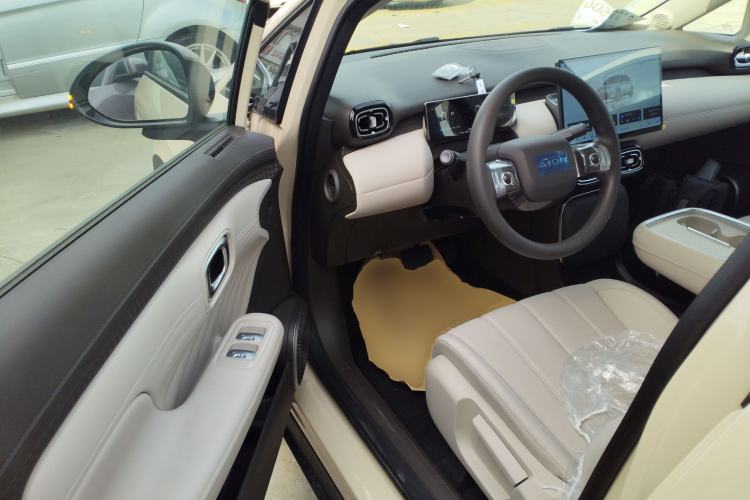 Used AION UT 2025 330 Starlight Edition
