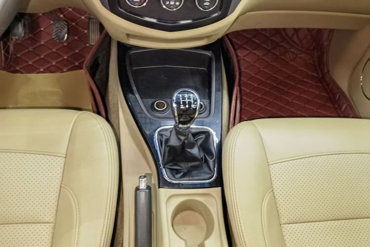 Used Wuling Hongguang 2014 1.5L S Luxury Model
