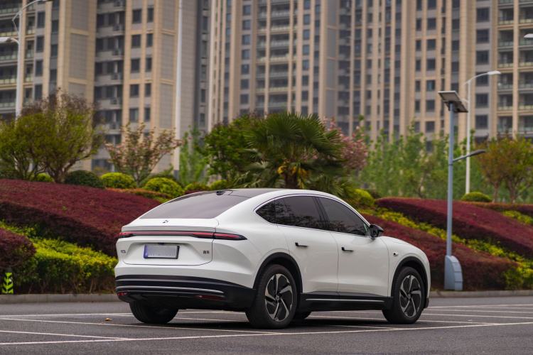 Used Nio EC6 2024 75 kWh Exterior 4