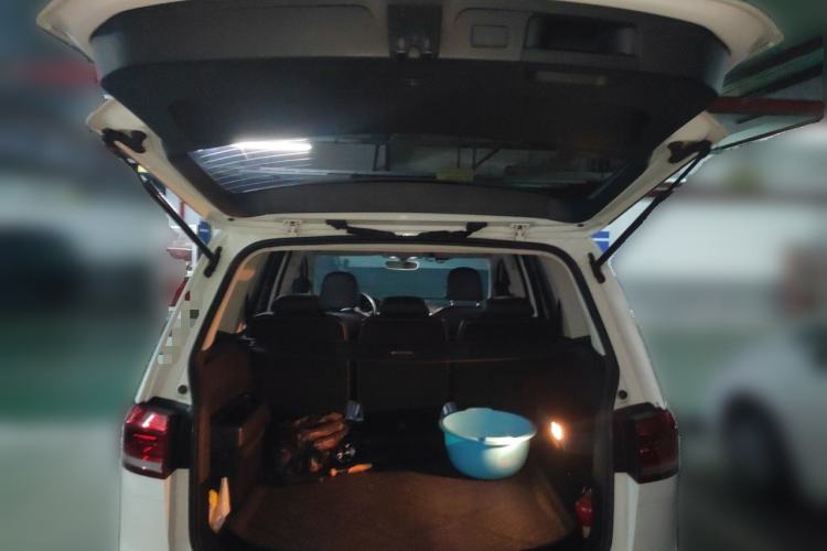 Used Volkswagen Touran 2016 Volkswagen Touran L 280TSI DSG Comfort Edition Trunk