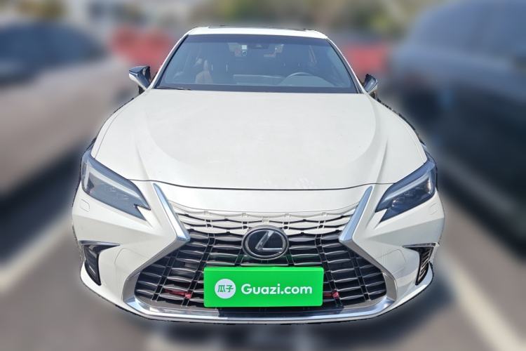 Used Lexus ES 2025 200 Premium Edition Front