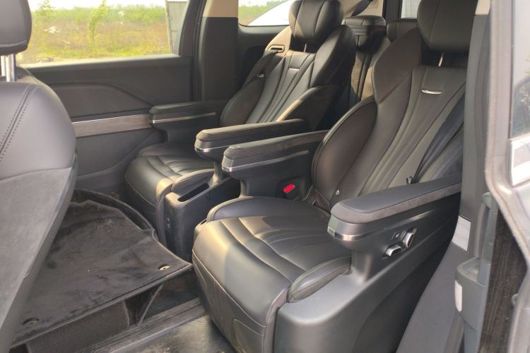 Used Hongqi HQ9 PHEV 2024 2.0T Four-Wheel Drive Business Edition