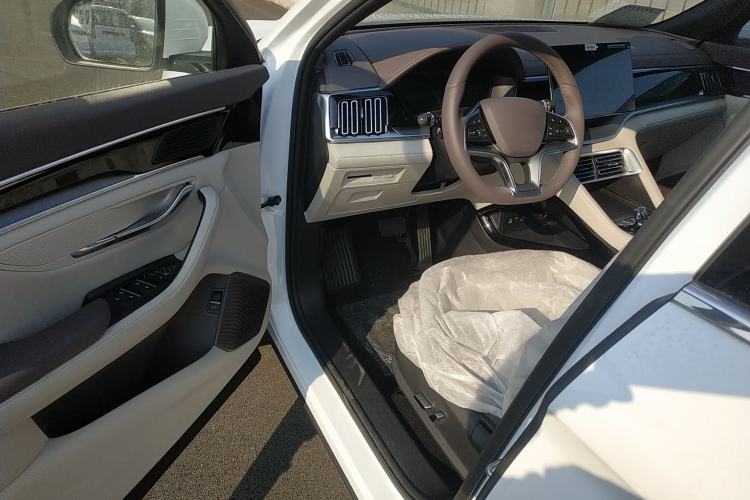 Used BYD Song PLUS New Energy 2025 DM-i 112KM Prestige Model
