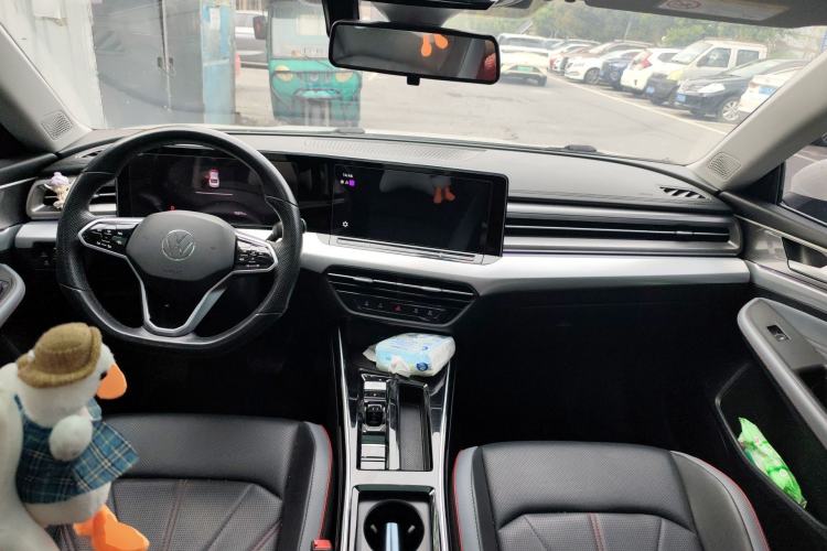 Used Volkswagen Lamando 2022 Lavida L 280TSI DSG Cool & Spicy Edition Center Console