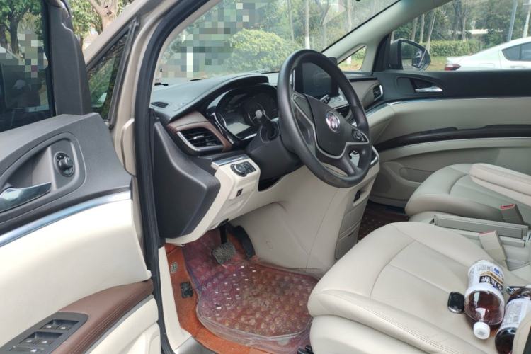 Used Buick GL8 2022 Land Cruiser Executive Class 652T Comfort Model