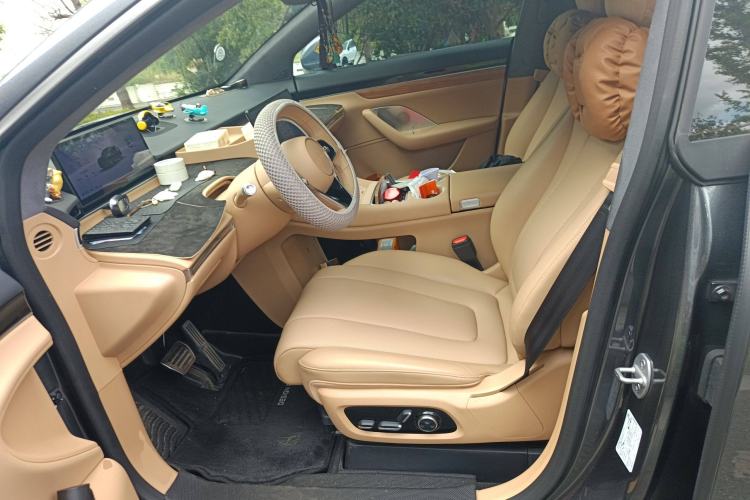 Used Hima Luxeed R7 2024 All-Electric 802 km Max
