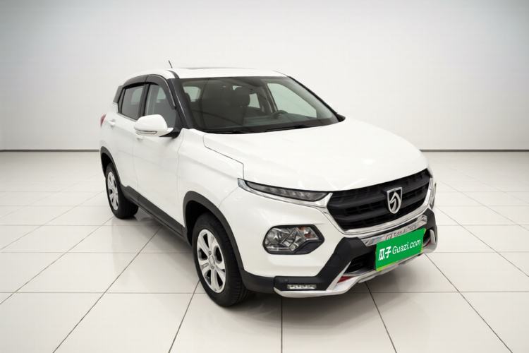 Used Baojun 510 2017 1.5L manual Comfort trim Front Right 45 Deg