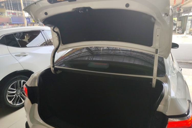 Used Venucia D60 2020 1.6L XL CVT Enjoyment Edition