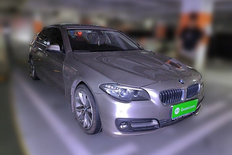 Used BMW 5 Series 2017 525Li Leading Model Front Right 45 Deg