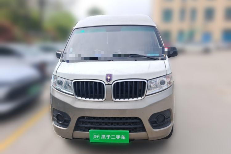 Used Jinbei New Hiace X30L 2023 1.5L Super Enjoyment Van 2/5 Seats Non-Air-Conditioned Version SWC15M Front