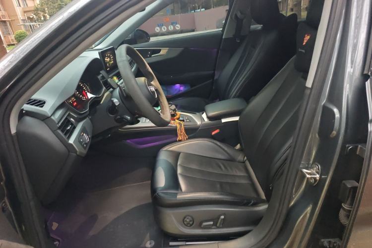 Used Audi A4L 2018 30th Anniversary Edition 40 TFSI Trendy Model
