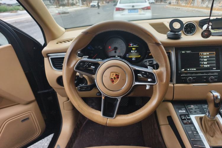 Used Porsche Macan 2014 Macan S 3.0T Steering Wheel