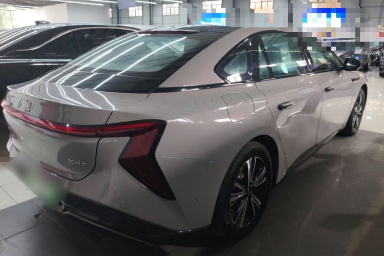 Used Hongqi EH7 2024 690 Pro Rear Right 45 Deg