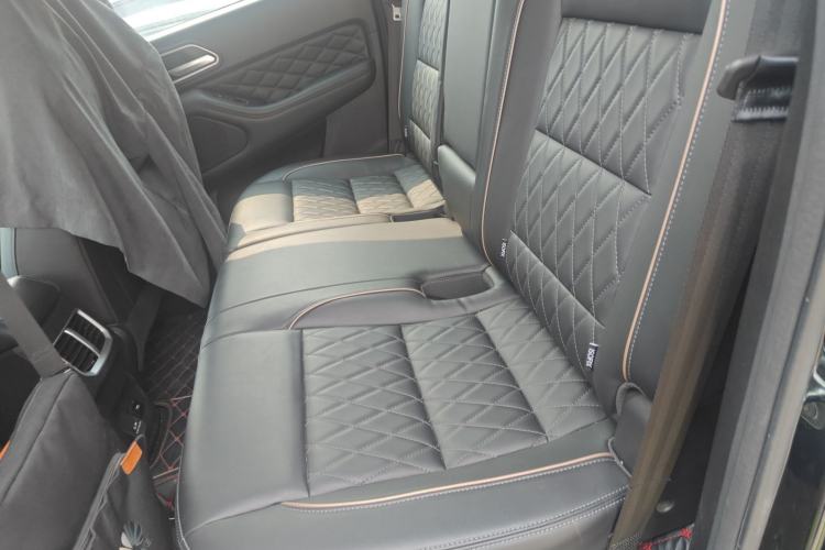 Used Great Wall Poer 2021 2.0T Global Version Automatic Diesel 4x4 Comfort Class Standard Box Trailer Edition GW4D20M
