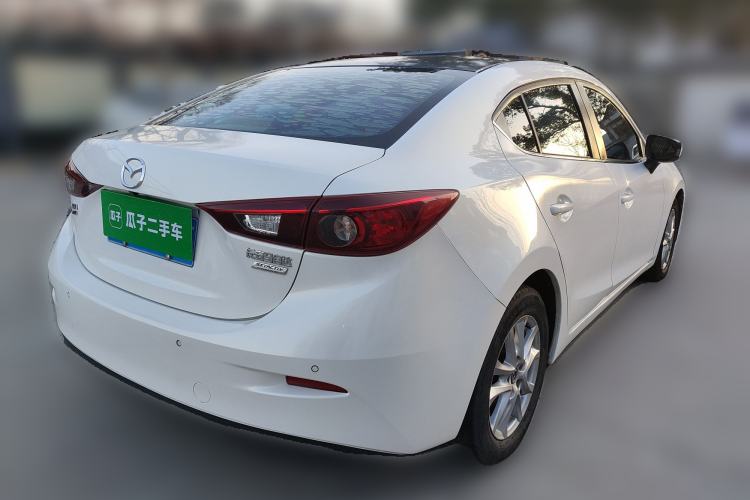 Used Mazda 3 Axela 2014 Sedan 1.5L Automatic Luxury Model