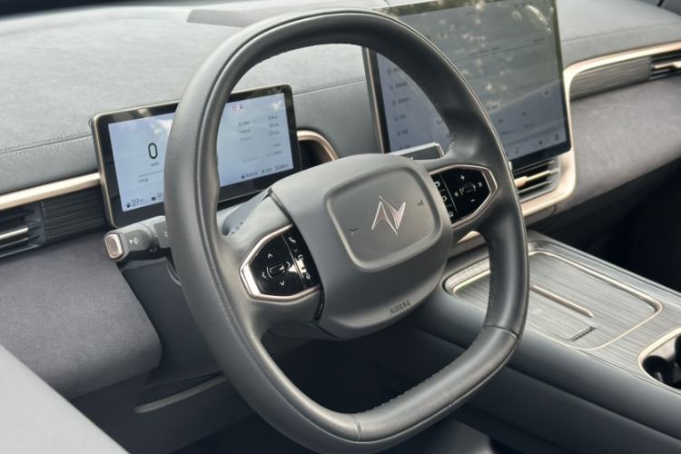 Used Dongfeng eπ eπ008 2024 210Max Range-Extended Version 6 Seats
