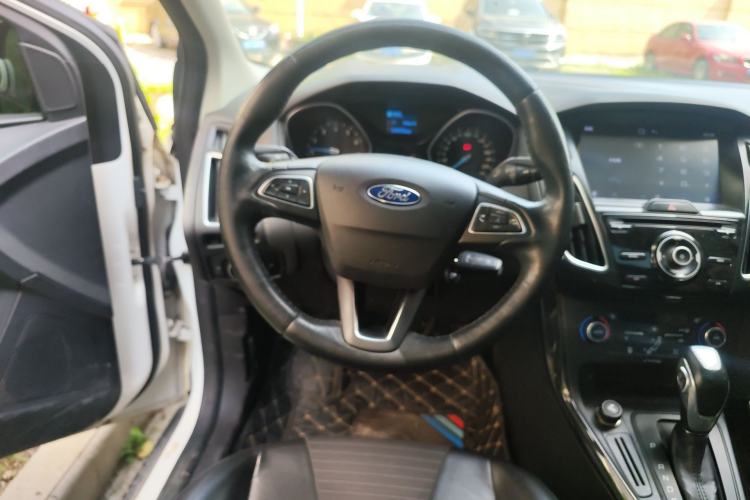 Used Ford Focus 2015 Sedan 1.6L Automatic Trend Model
