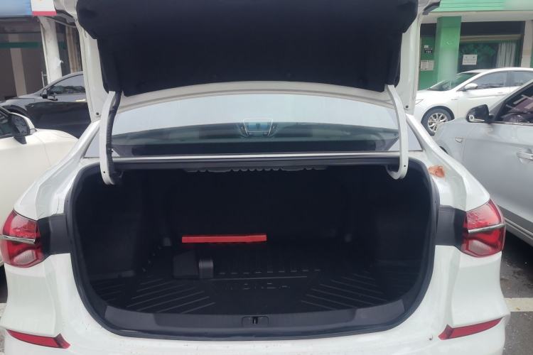 Used Chevrolet Monza 2020 Light Hybrid RS 330T Automatic Comfort Edition