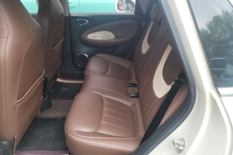 Used Wuling Bingo 2023 333 km Enjoyment Version Left Rear Seat