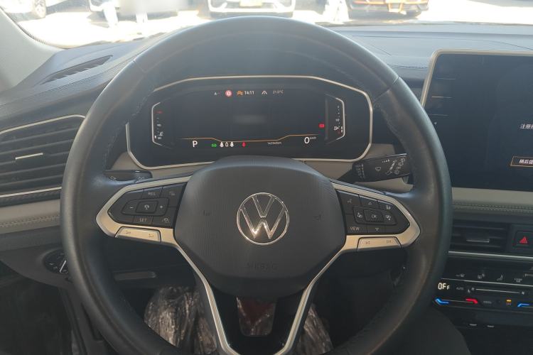Used Volkswagen Tayron 2023 330TSI Two-Wheel-Drive Luxury Plus Advanced Version Steering Wheel