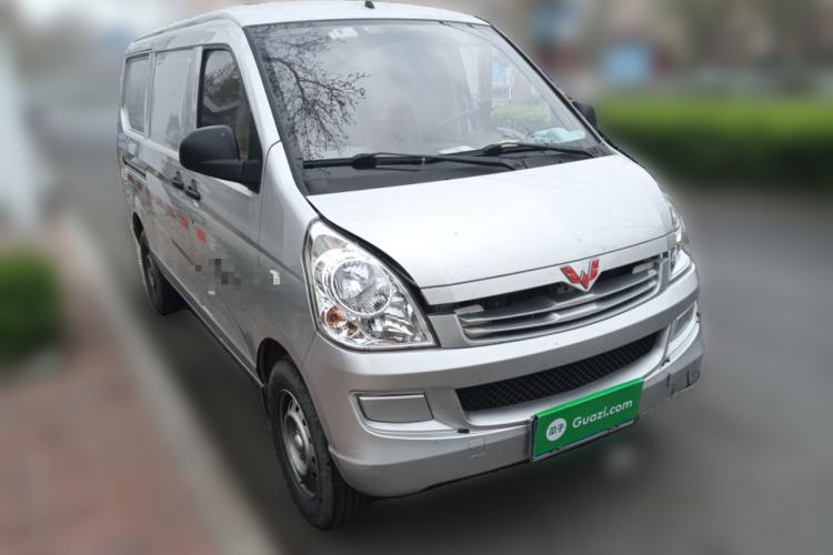 Used Wuling Rongguang S 2023 1.5L Basic Enclosed-Window Vehicle 2 Seats Front Right 45 Deg