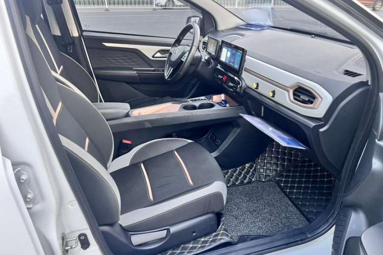 Used SOL E10X 2021 302 km Range Luxury Version 31.4 kWh