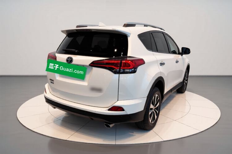 Used Toyota RAV4 2016 2.0L CVT Two-Wheel Drive Fashion Edition China V Standard Exterior 5